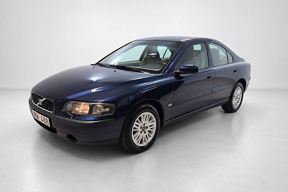 Volvo S60 3 of 24