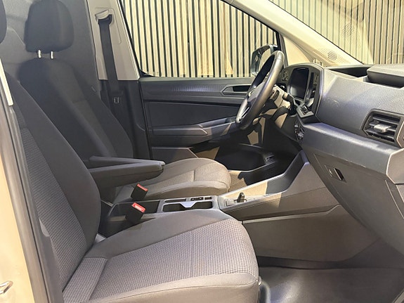 Volkswagen Caddy Maxi 17 of 19