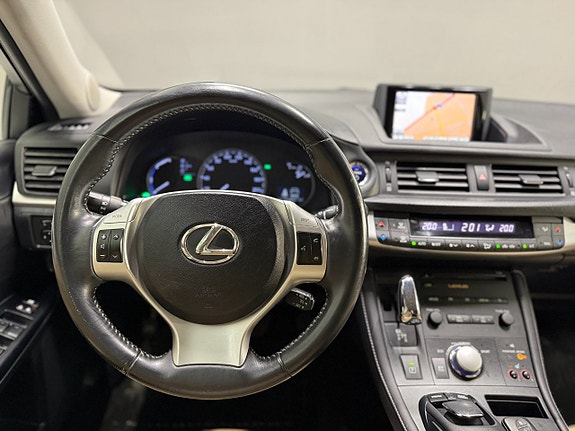 Lexus CT200h 16 of 20