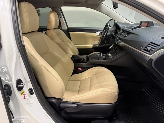 Lexus CT200h 11 of 20