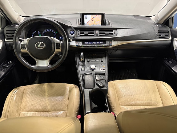 Lexus CT200h 14 of 20