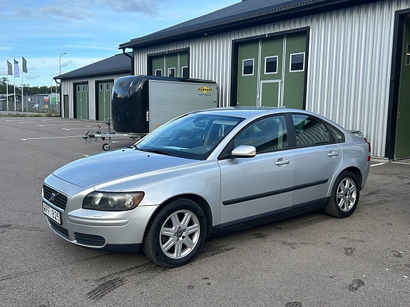 Volvo S40 3 of 16