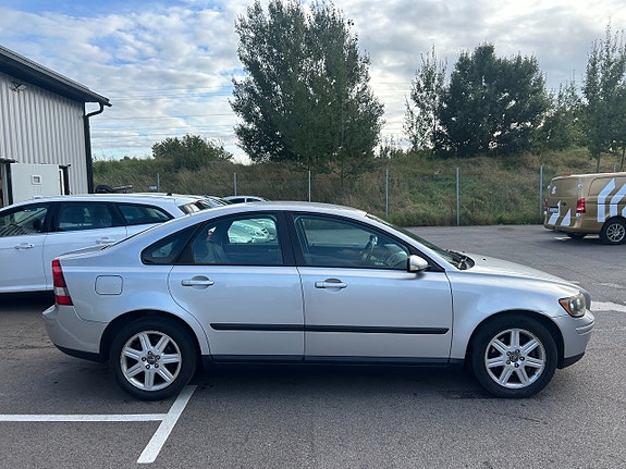 Volvo S40 4 of 16