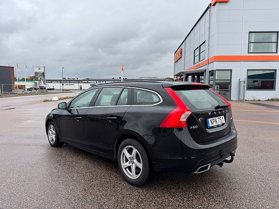 Volvo V60 7 of 20