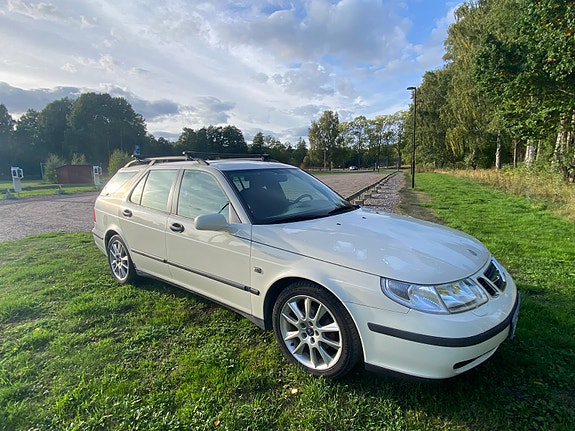 Saab 9-5 2 of 7
