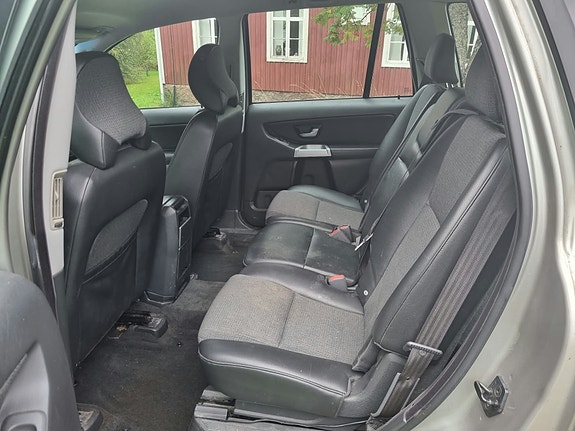 Volvo XC90 5 of 8