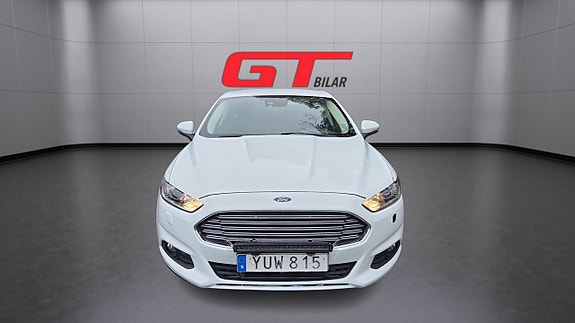 Ford Mondeo 2 of 16
