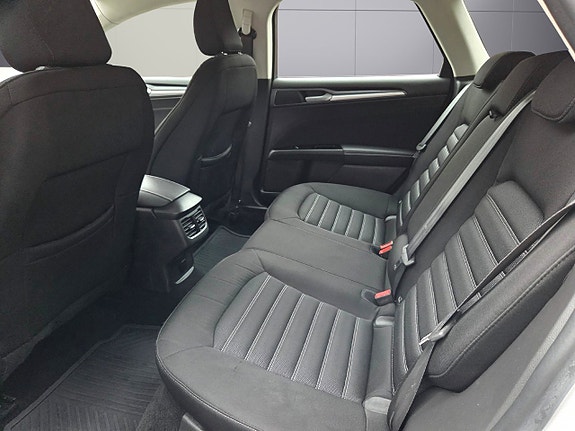 Ford Mondeo 11 of 16
