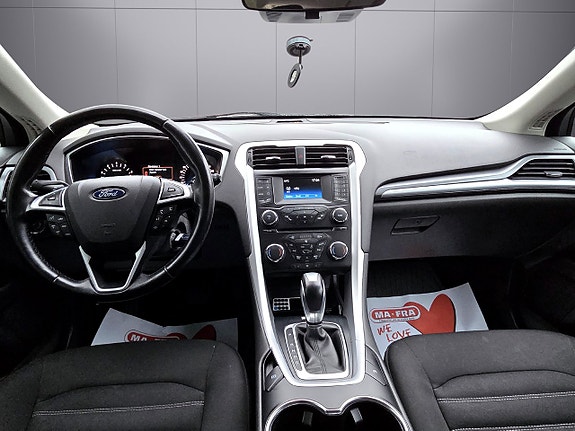 Ford Mondeo 13 of 16