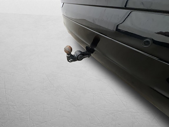 Volvo XC60 8 of 30