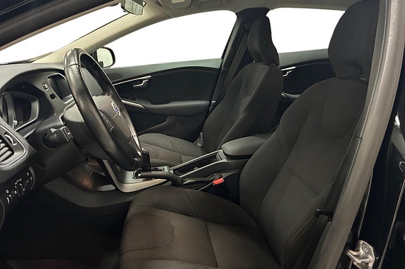 Volvo V40 13 of 22