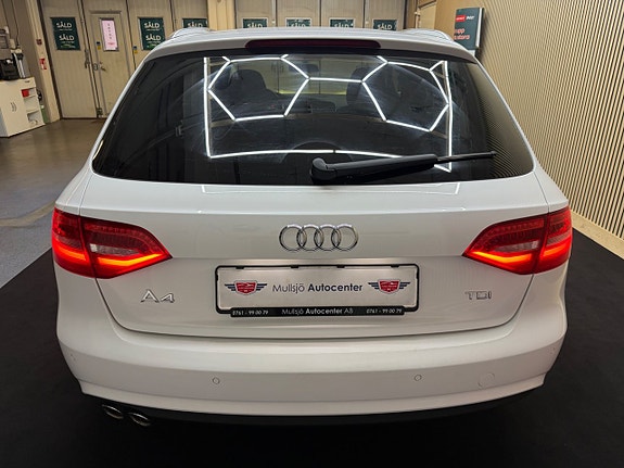 Audi A4 4 of 16