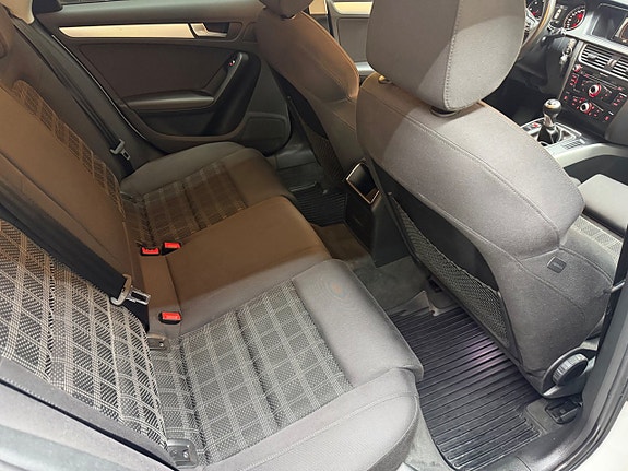 Audi A4 10 of 16