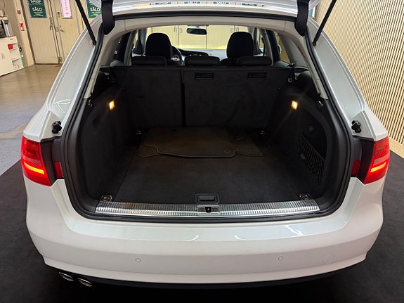 Audi A4 9 of 16