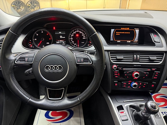 Audi A4 13 of 16