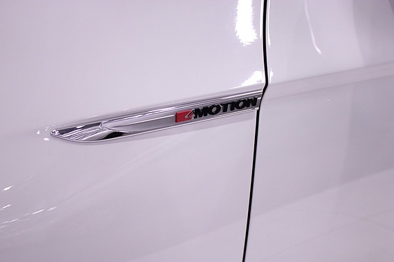 Volkswagen Passat 11 of 29