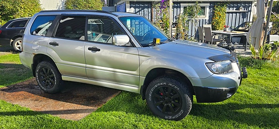 Subaru Forester 4 of 11