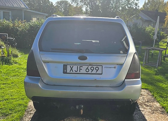 Subaru Forester 5 of 11