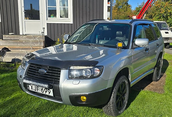 Subaru Forester 2 of 11