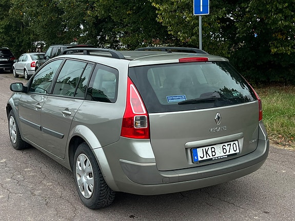 Renault Megane II 4 of 6