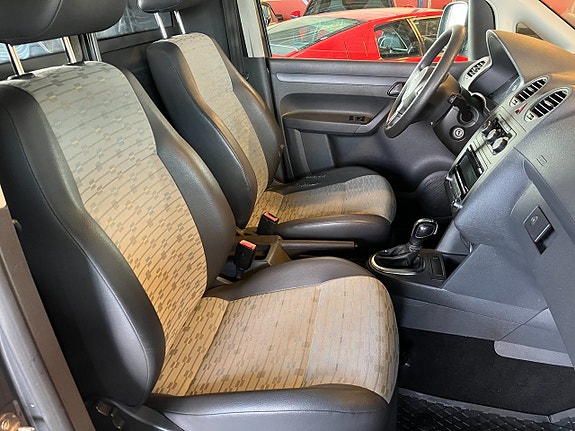 Volkswagen Caddy 12 of 15