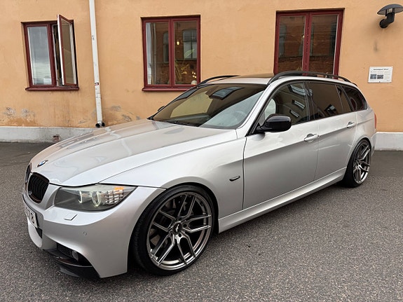 BMW 330d 13 of 24