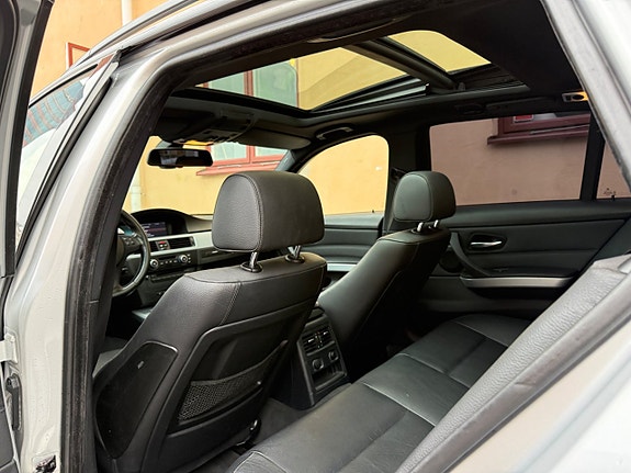 BMW 330d 21 of 24