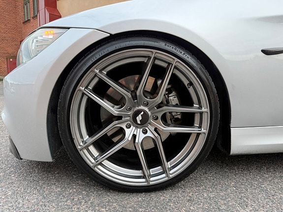 BMW 330d 7 of 24