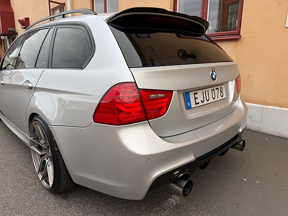 BMW 330d 9 of 24