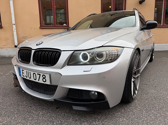 BMW 330d 6 of 24