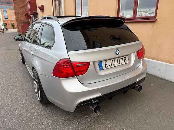 BMW 330d 10 of 24