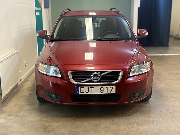 Volvo V50 8 of 22