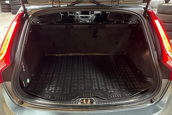 Volvo V60 10 of 22