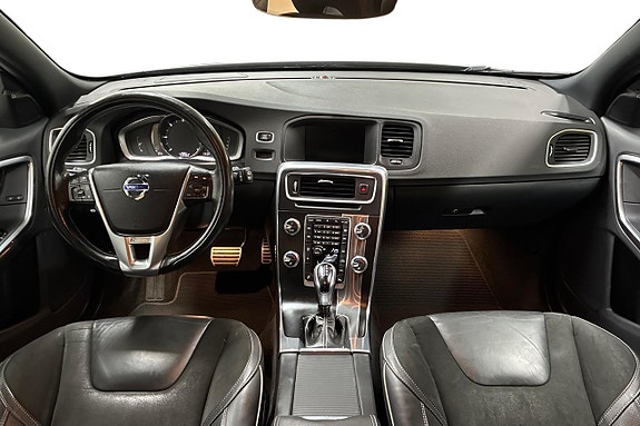 Volvo V60 12 of 22