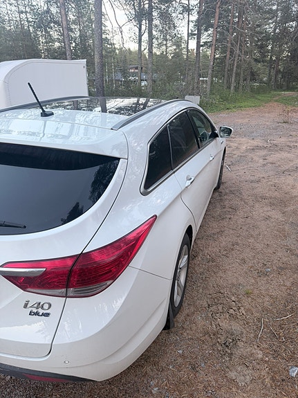 Hyundai i40 2 of 5
