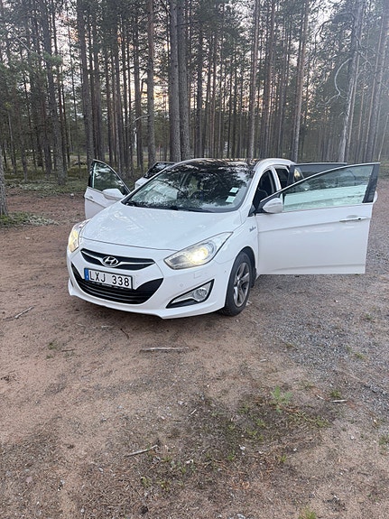 Hyundai i40 4 of 5