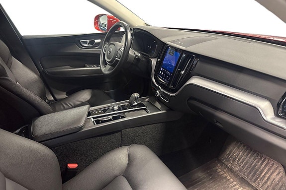 Volvo XC60 12 of 29