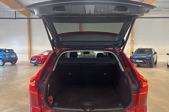 Volvo XC60 15 of 29