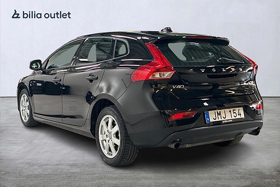 Volvo V40 8 of 19