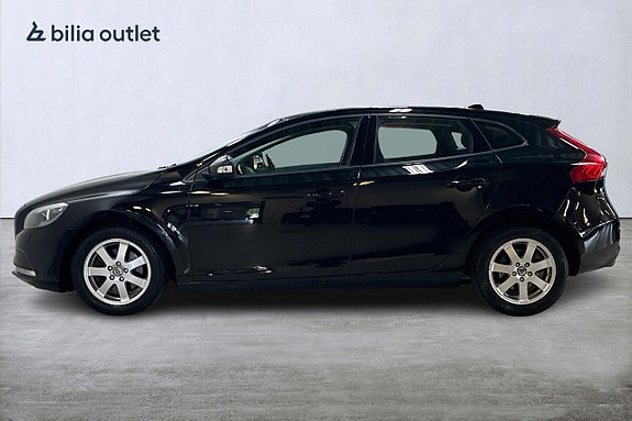 Volvo V40 9 of 19