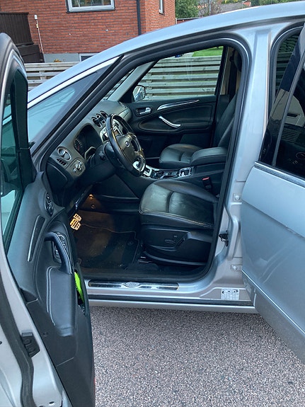 Ford S-MAX 6 of 10