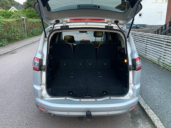 Ford S-MAX 8 of 10