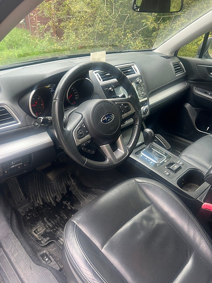 Subaru Outback 4 of 7
