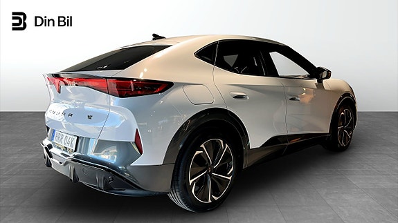 Cupra Tavascan 3 of 12