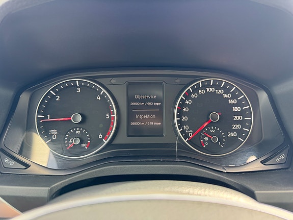 Volkswagen Amarok 17 of 27