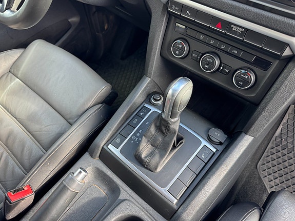 Volkswagen Amarok 15 of 27