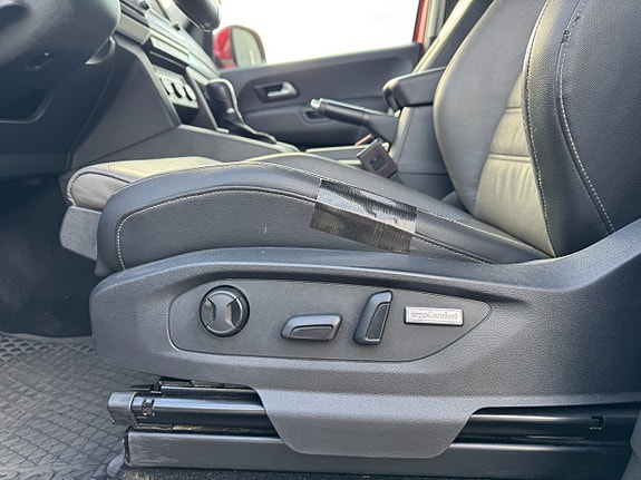 Volkswagen Amarok 10 of 27