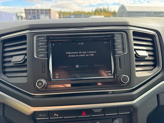 Volkswagen Amarok 21 of 27
