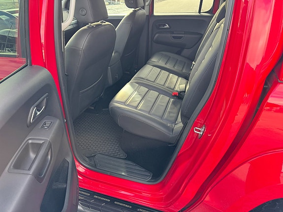 Volkswagen Amarok 11 of 27