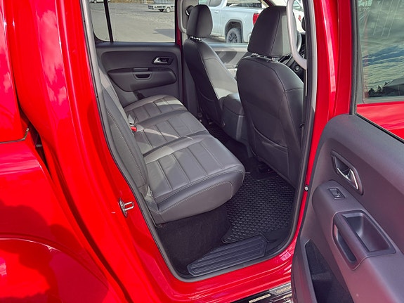 Volkswagen Amarok 12 of 27